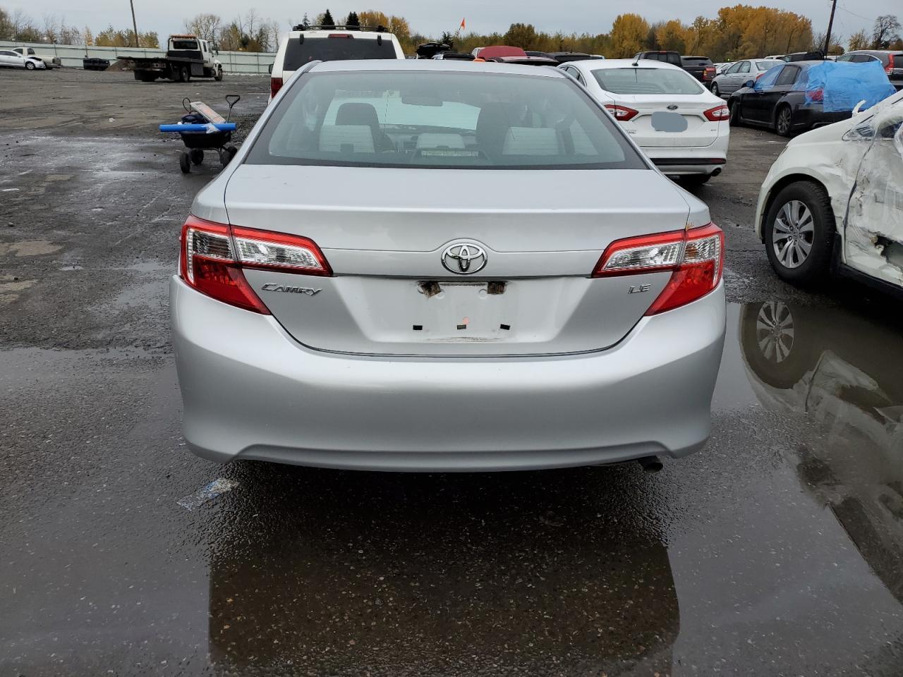 2012 Toyota Camry - Image 6