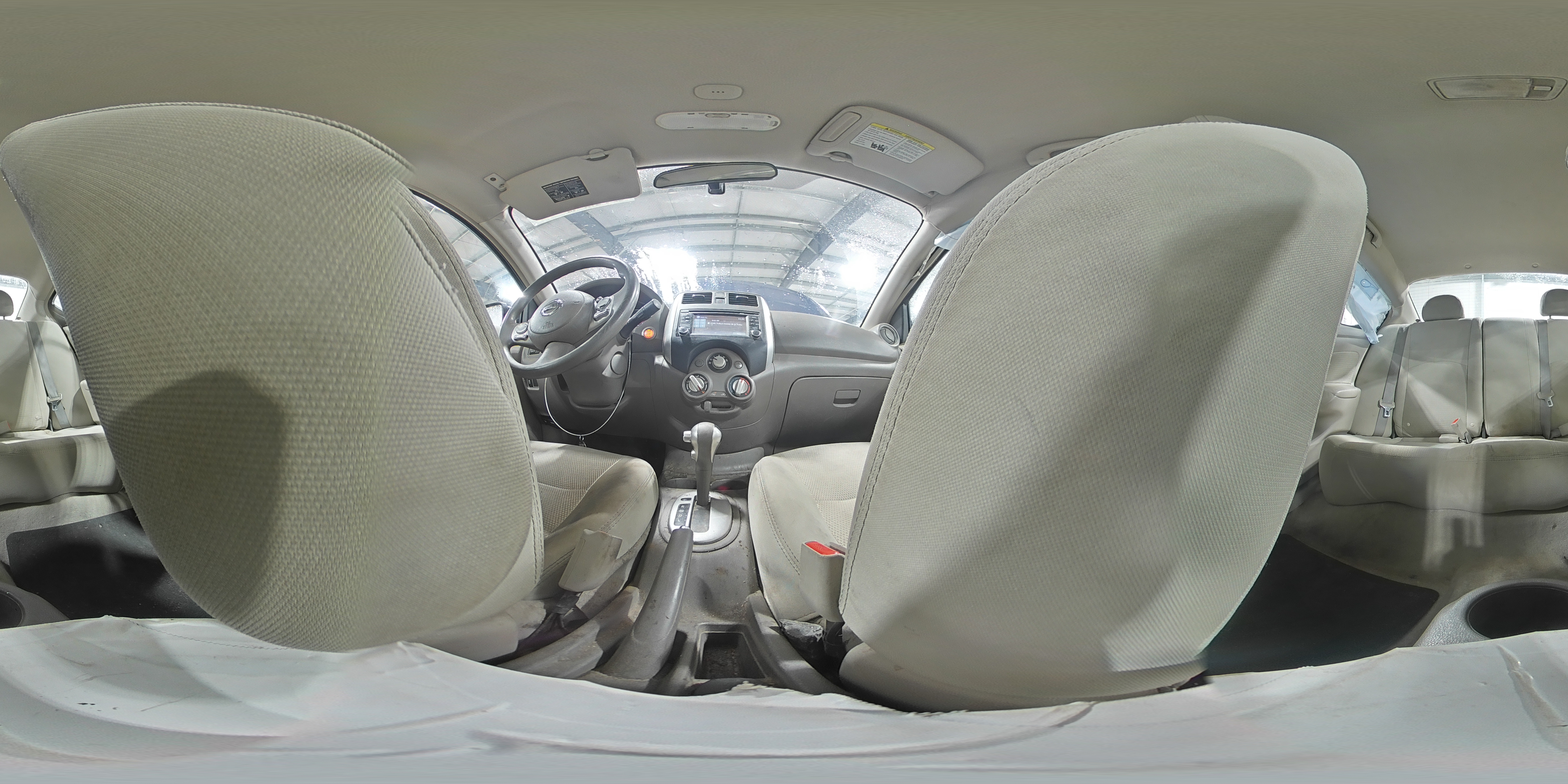 2014 Nissan Versa - Image 15