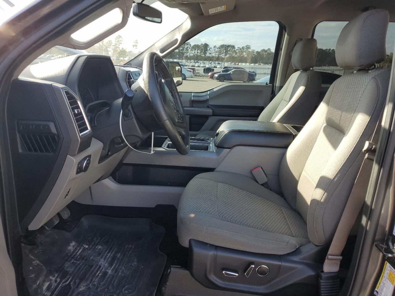 2016 Ford F-150 - Image 7