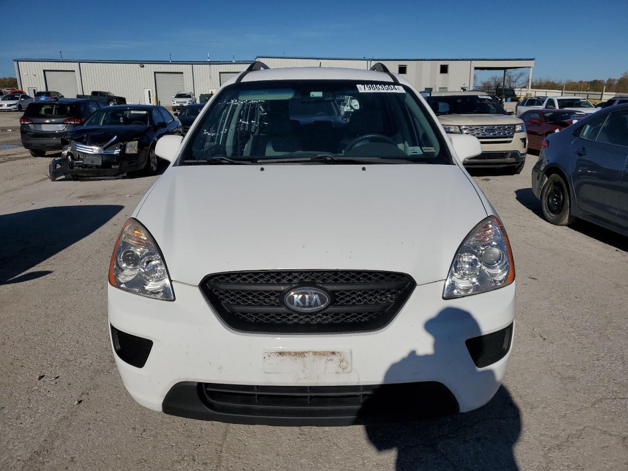 2009 Kia Rondo - Image 5