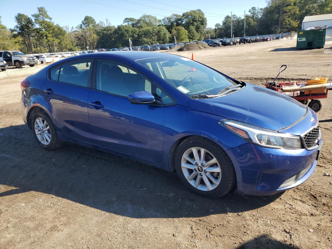 VIN 3KPFL4A7XHE144744 2017 KIA FORTE no.4