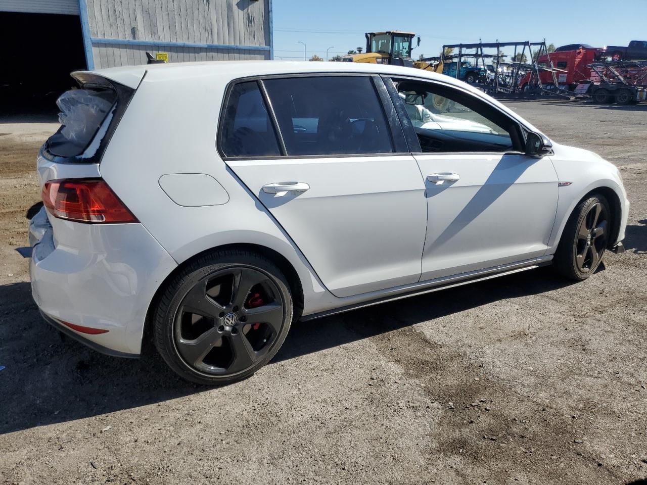 2015 Volkswagen GTI - Image 3