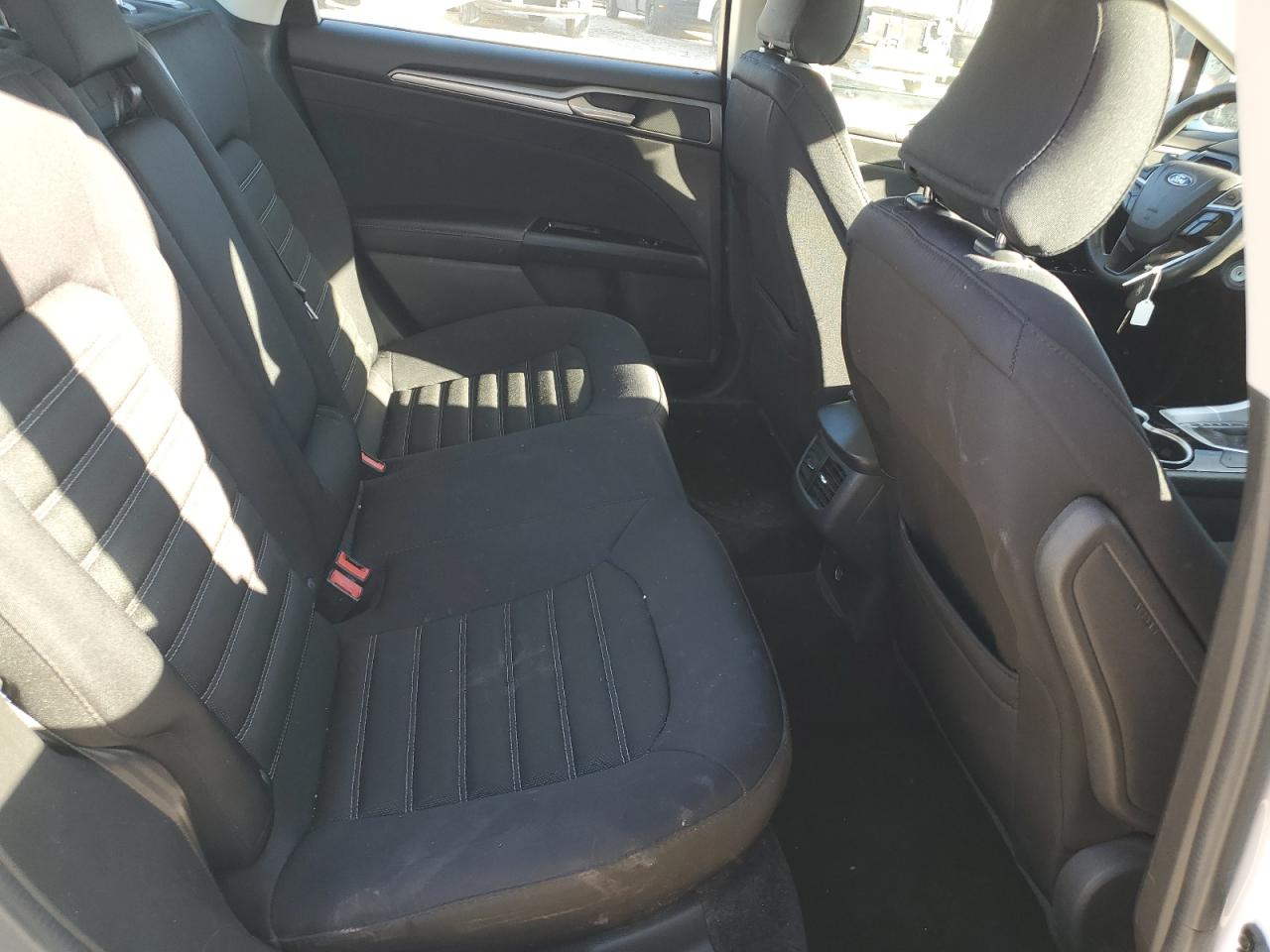2015 Ford Fusion - Image 10
