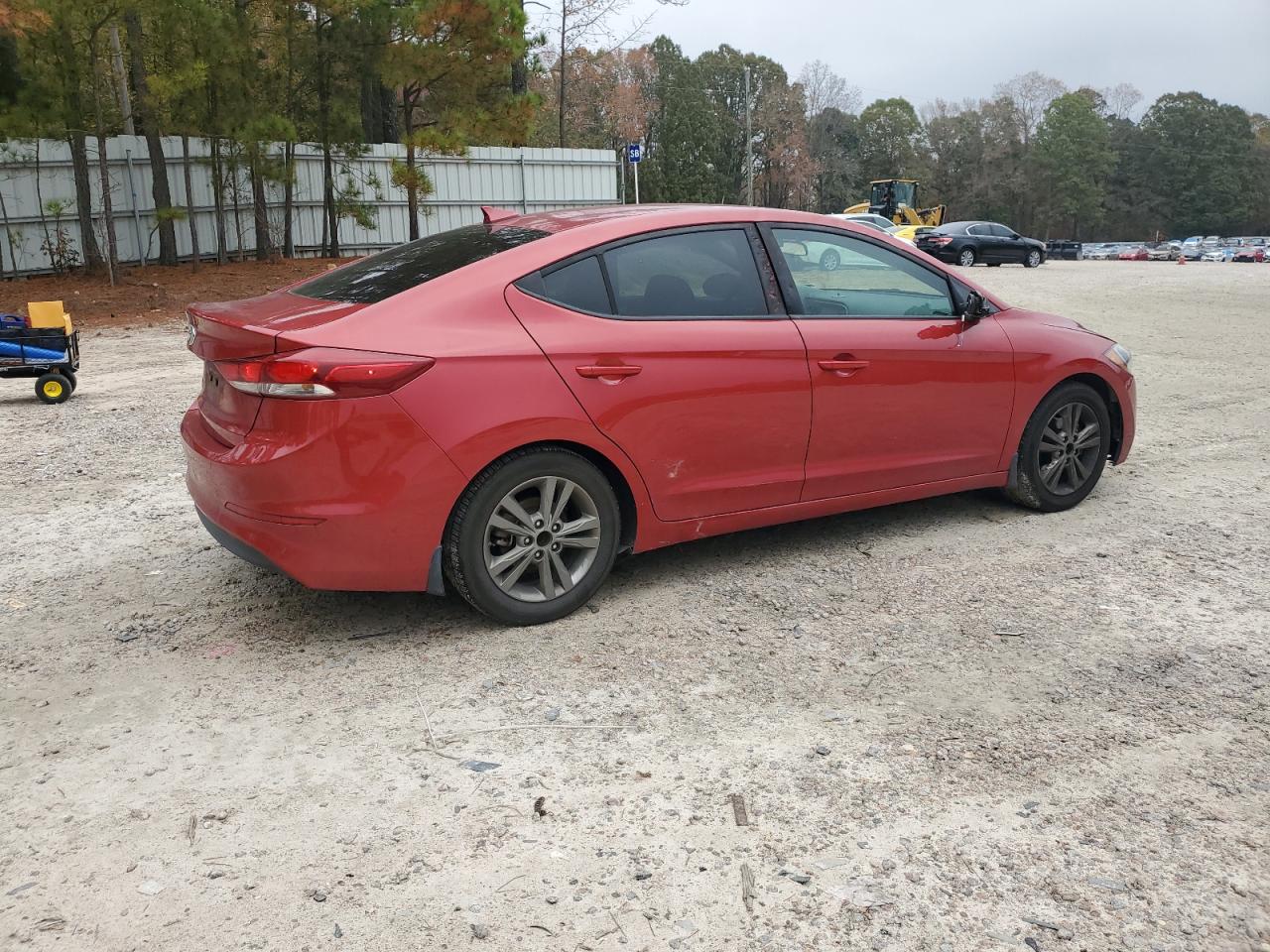 2018 Hyundai Elantra - Image 3