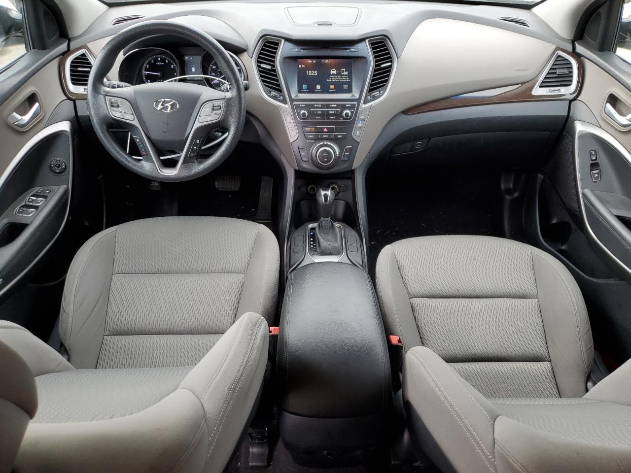 2017 Hyundai Santa Fe - Image 8
