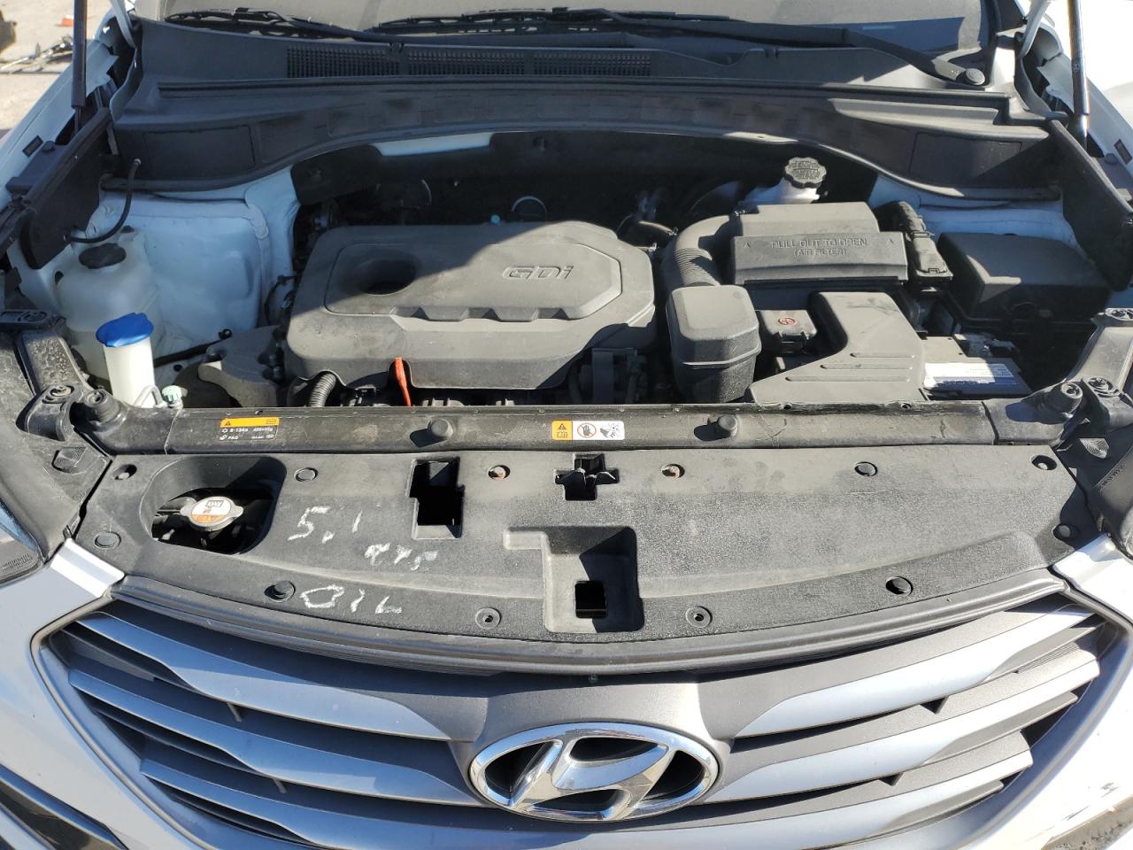2017 Hyundai Santa Fe - Image 14