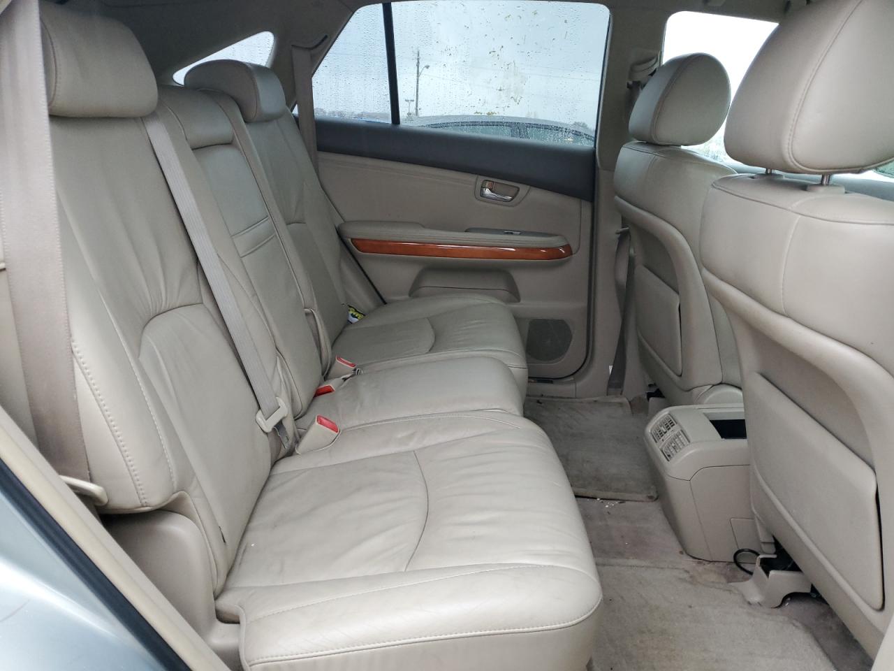 2004 Lexus RX - Image 11