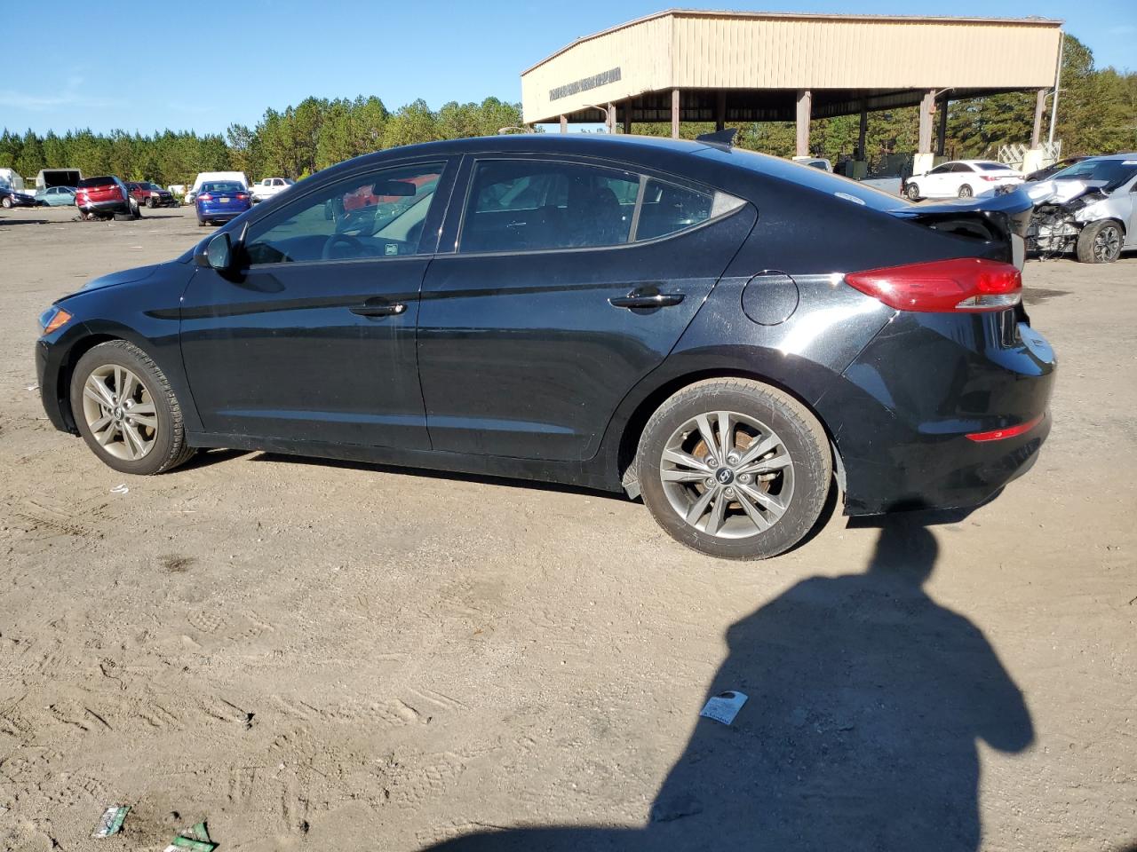 2018 Hyundai Elantra - Image 2