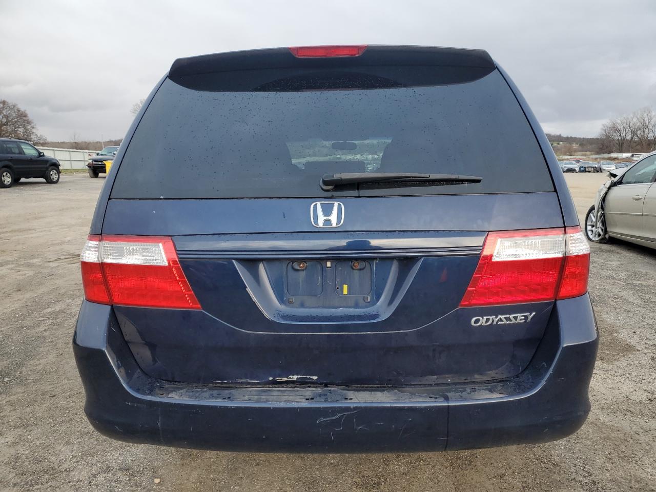 2005 Honda Odyssey Lx VIN: 5FNRL38275B113247 Lot: 81147244