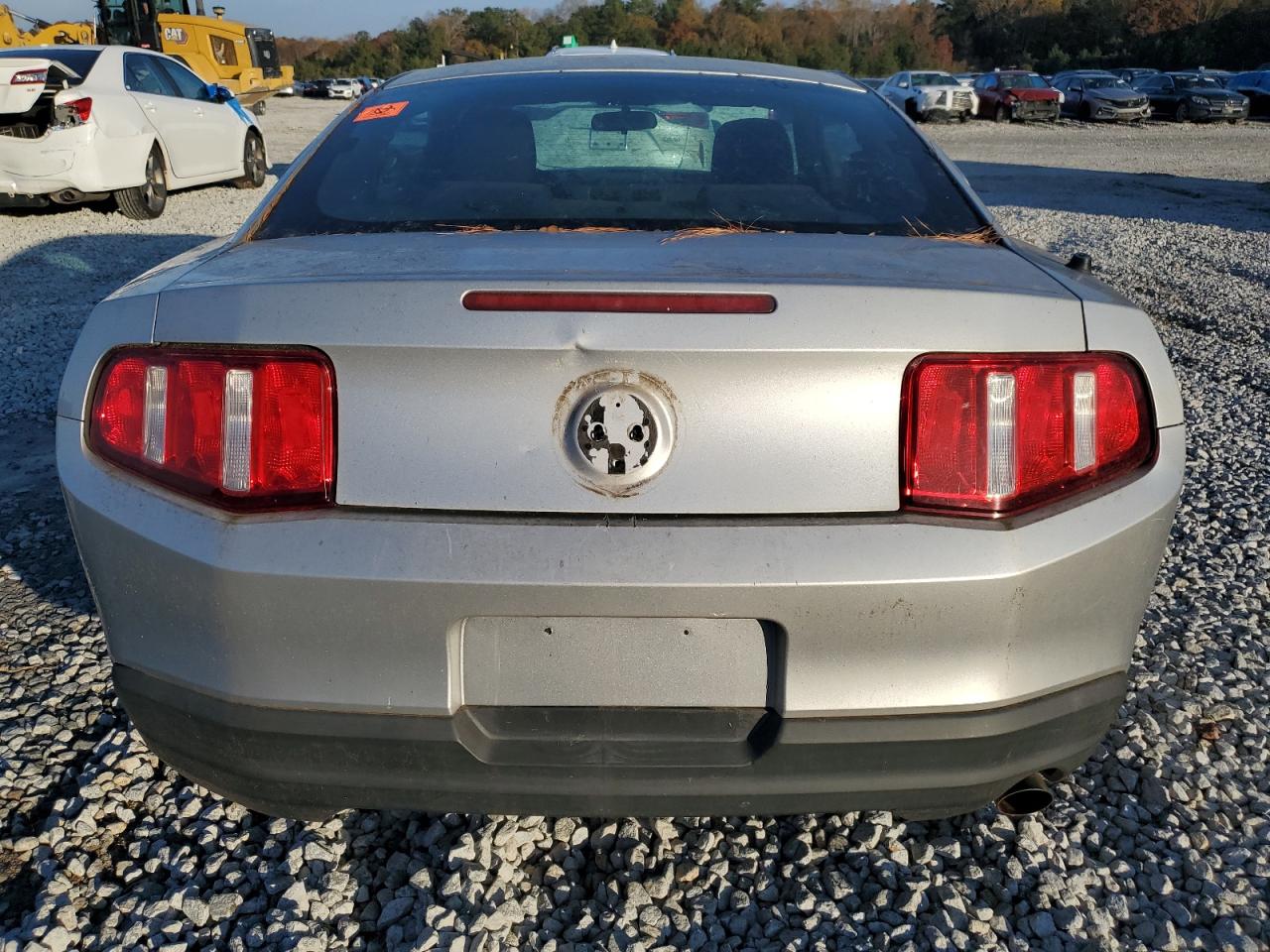 2010 Ford Mustang - Image 6