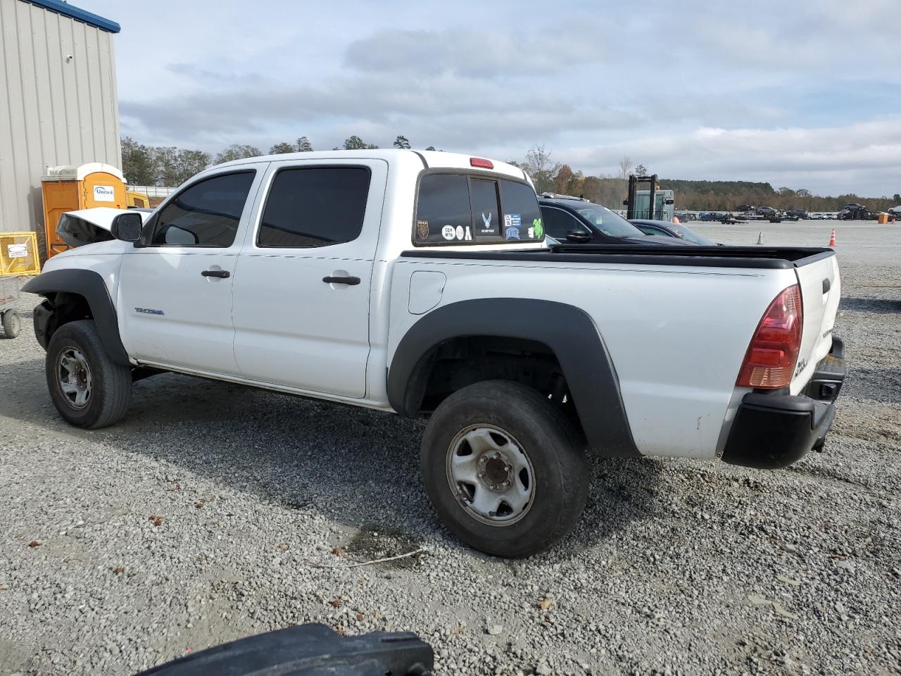 VIN 5TFJX4GN5FX046268 2015 TOYOTA TACOMA no.2