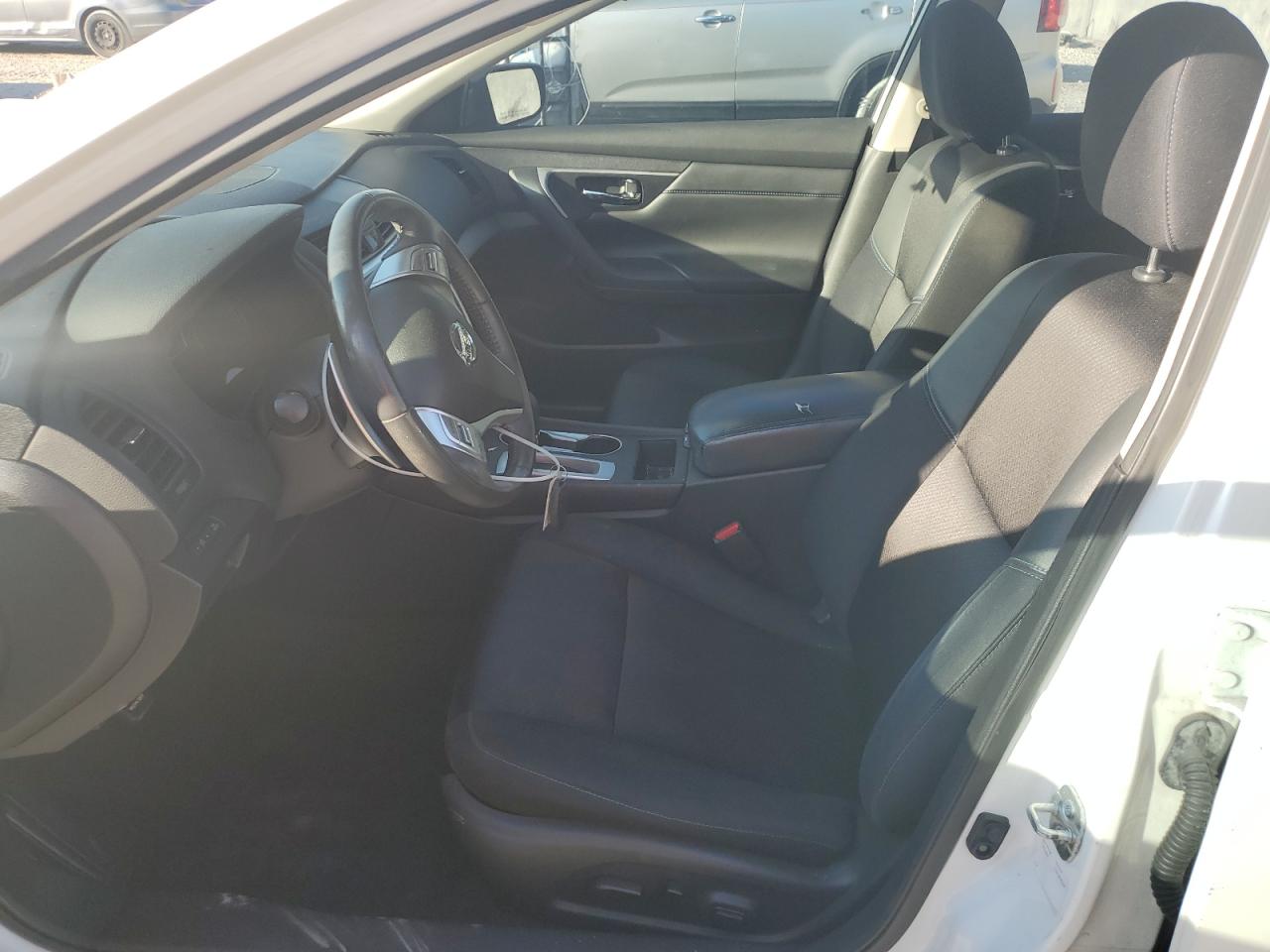 2017 Nissan Altima - Image 7