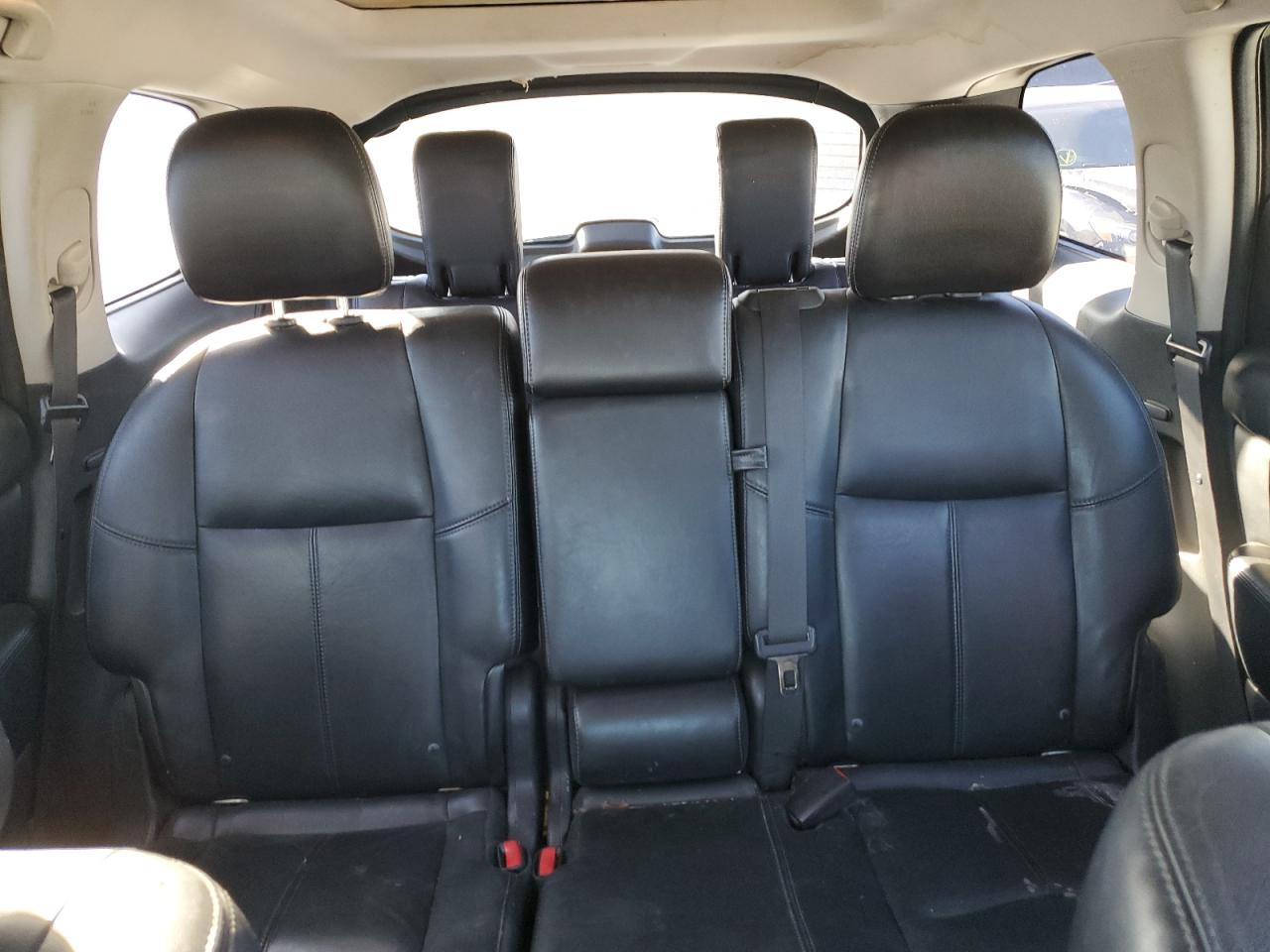2013 Nissan Pathfinder - Image 10