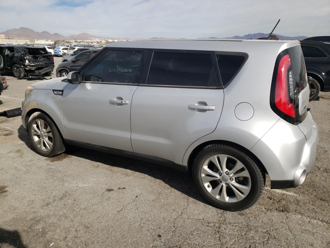 2016 Kia Soul - Image 2
