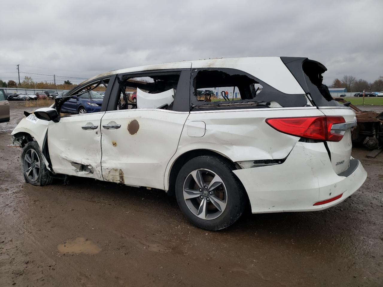 2018 Honda Odyssey - Image 2
