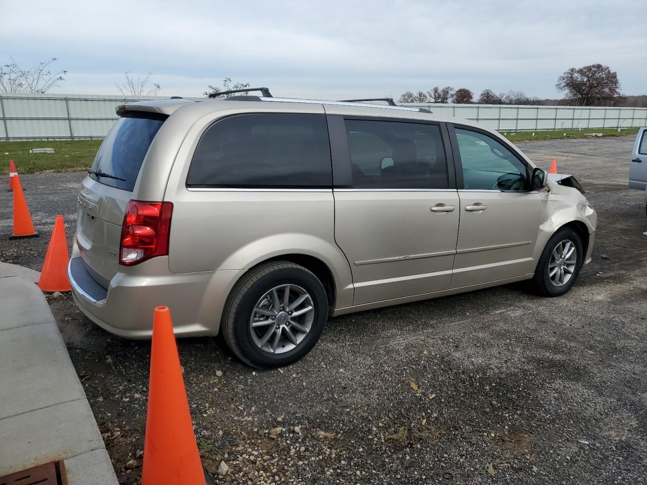 2015 Dodge Grand Caravan Sxt VIN: 2C4RDGCG5FR687245 Lot: 80720874