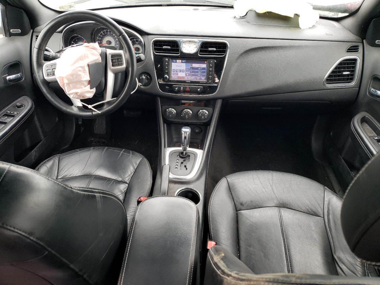 2011 Chrysler 200 - Image 8