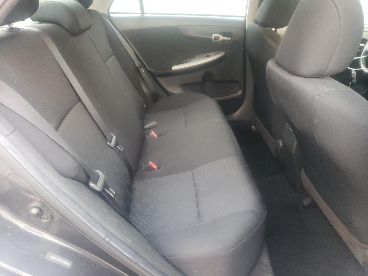 2010 Toyota Corolla - Image 10
