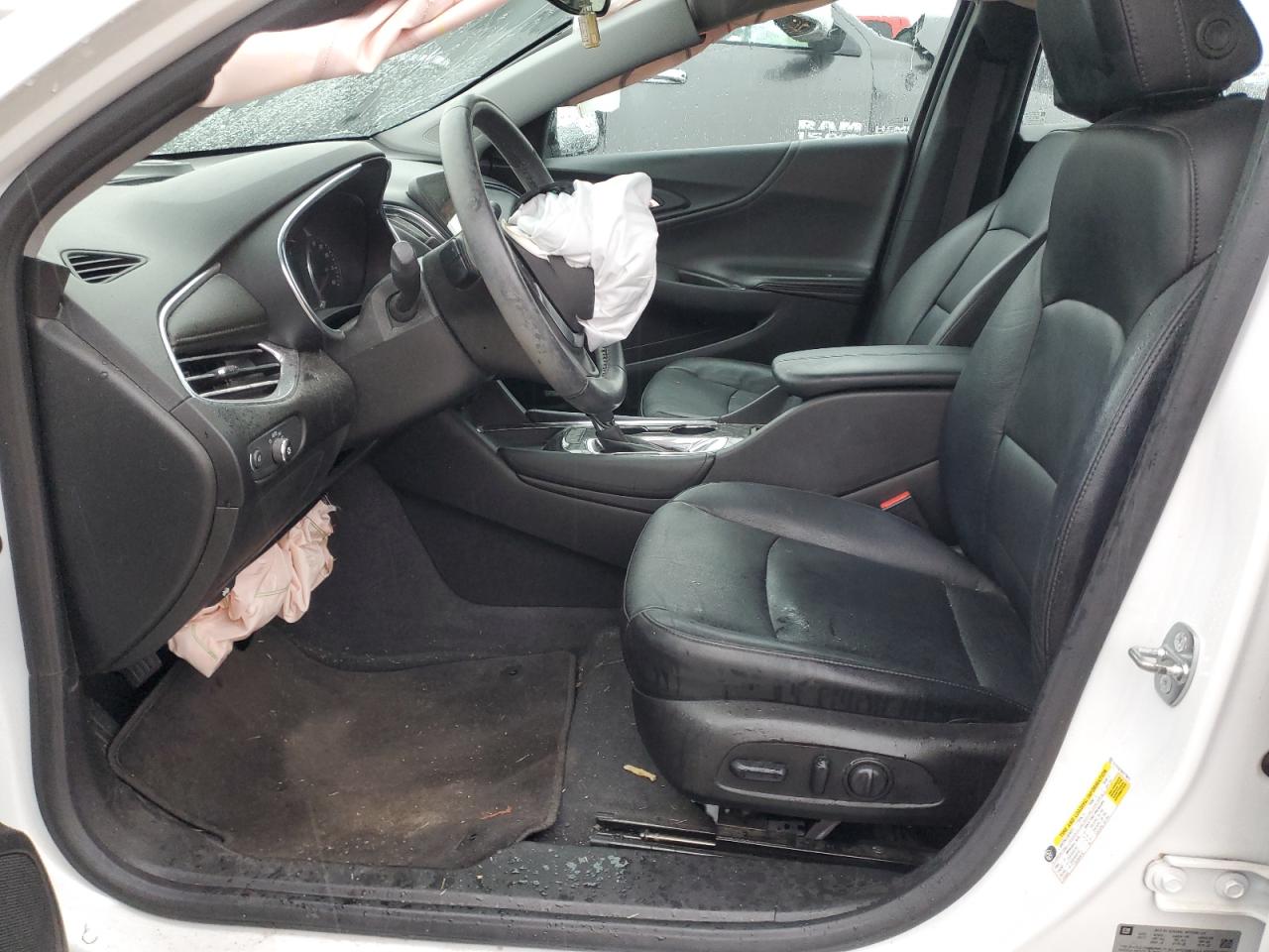 2017 Chevrolet Malibu - Image 7