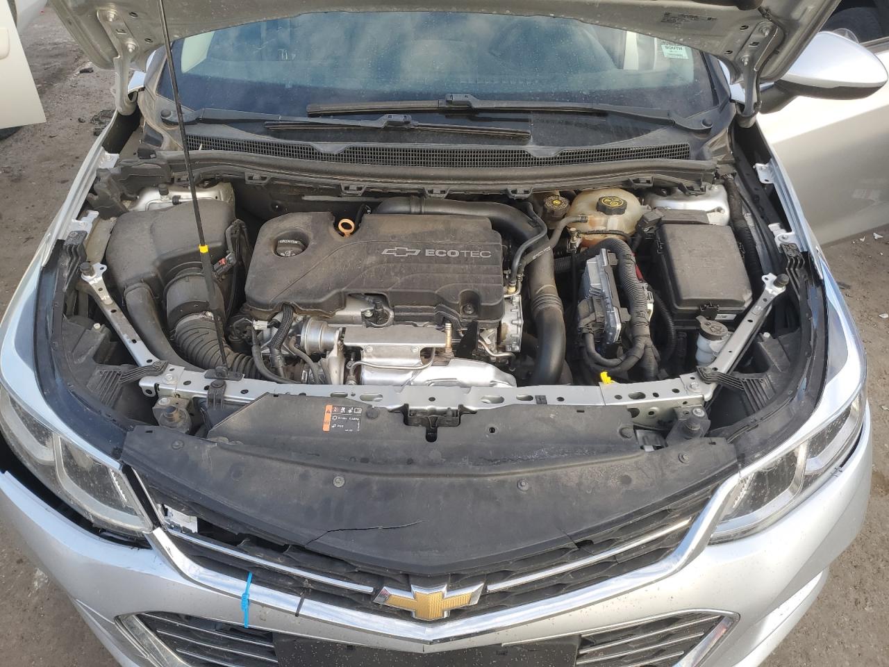 2017 Chevrolet Cruze - Image 12