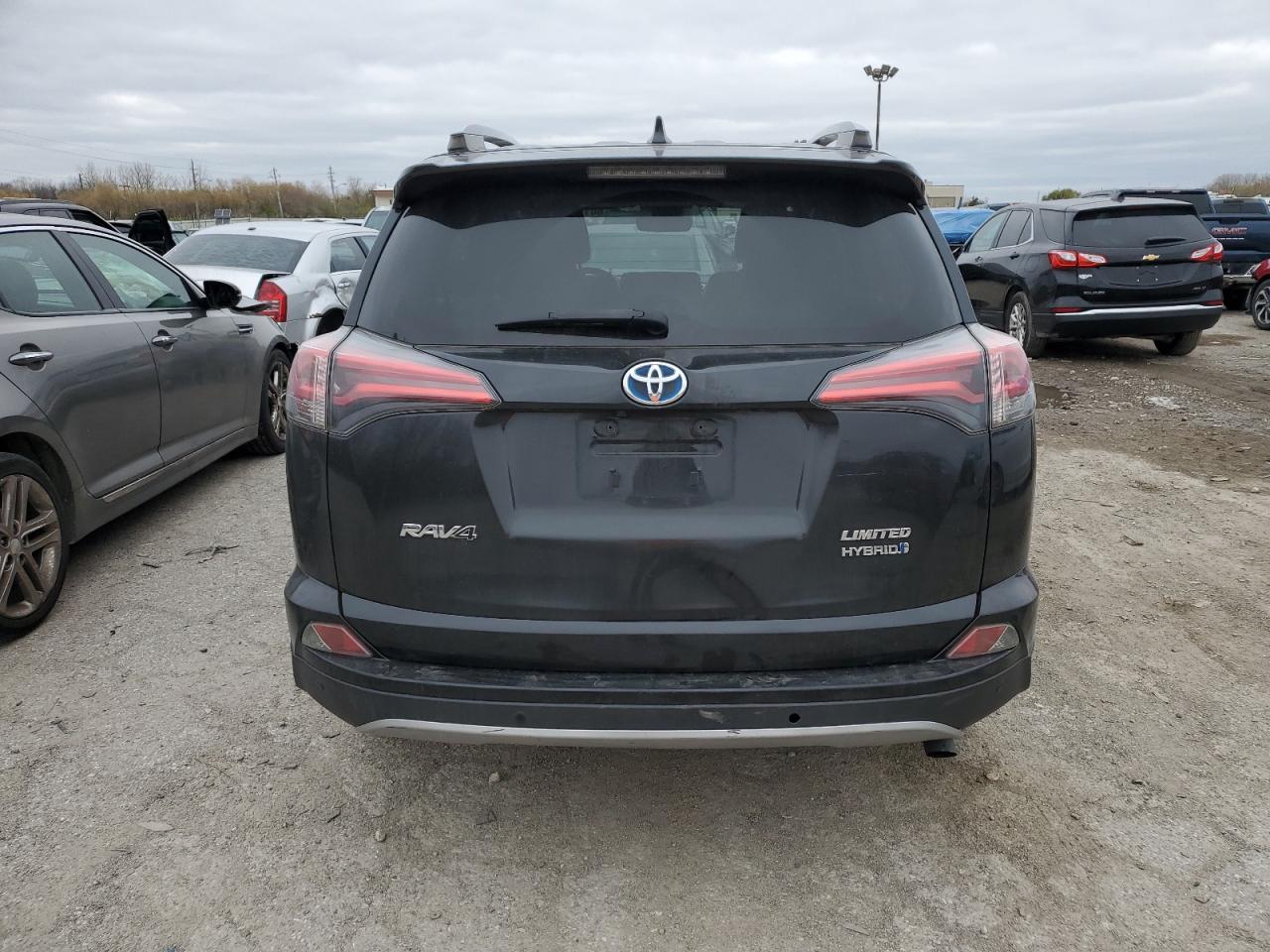 2018 Toyota RAV 4 - Image 6