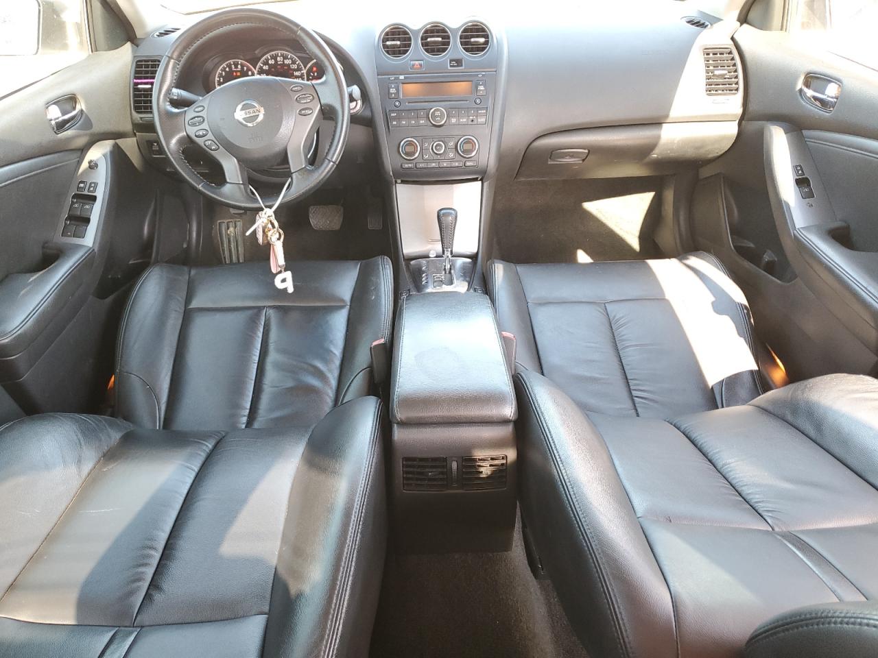 2012 Nissan Altima - Image 8