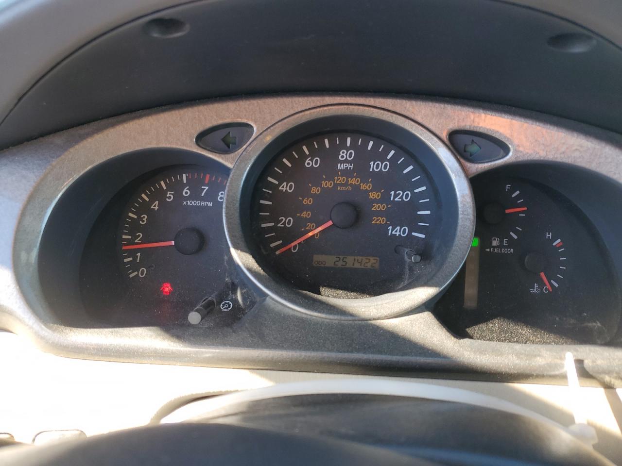2003 Toyota Highlander - Image 9