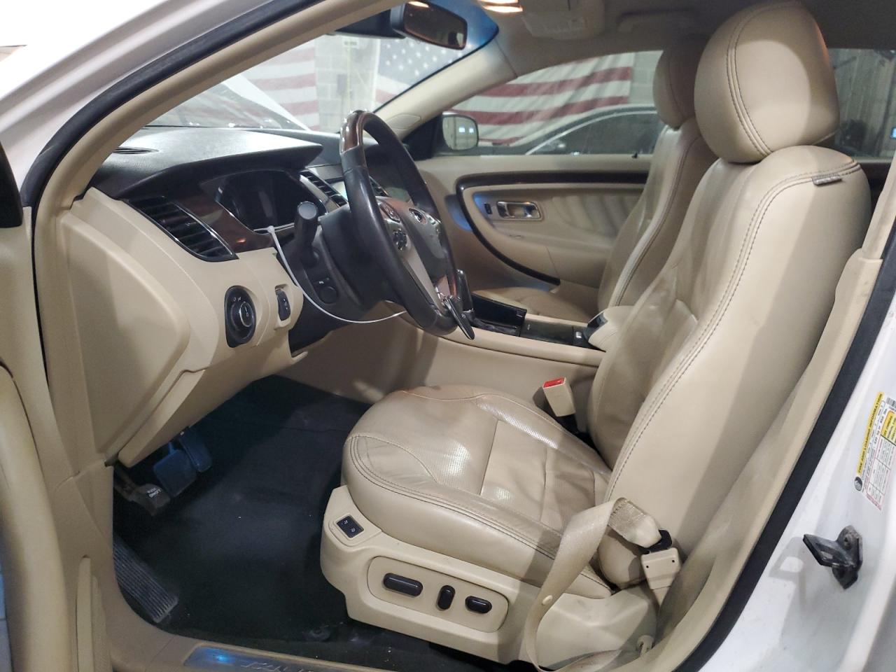 2018 Ford Taurus - Image 7