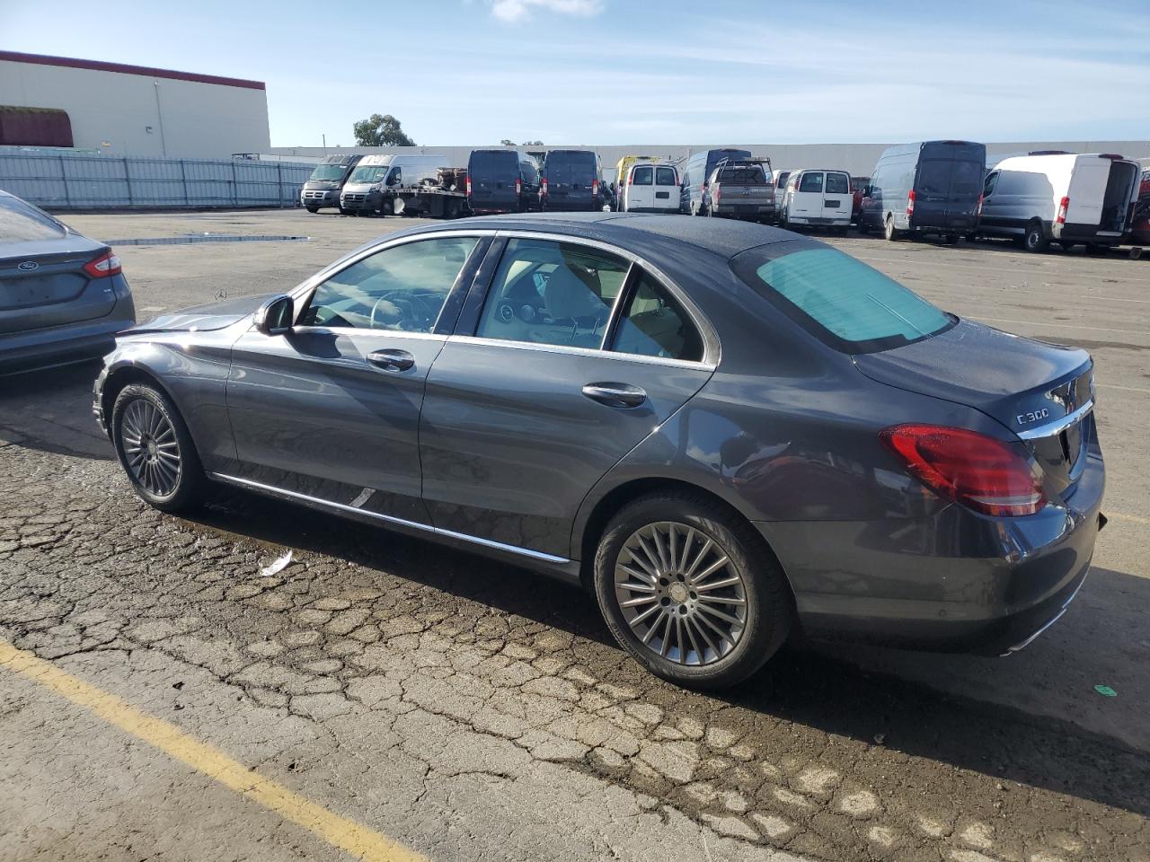 VIN 55SWF4JB4FU089841 2015 MERCEDES-BENZ C-CLASS no.2