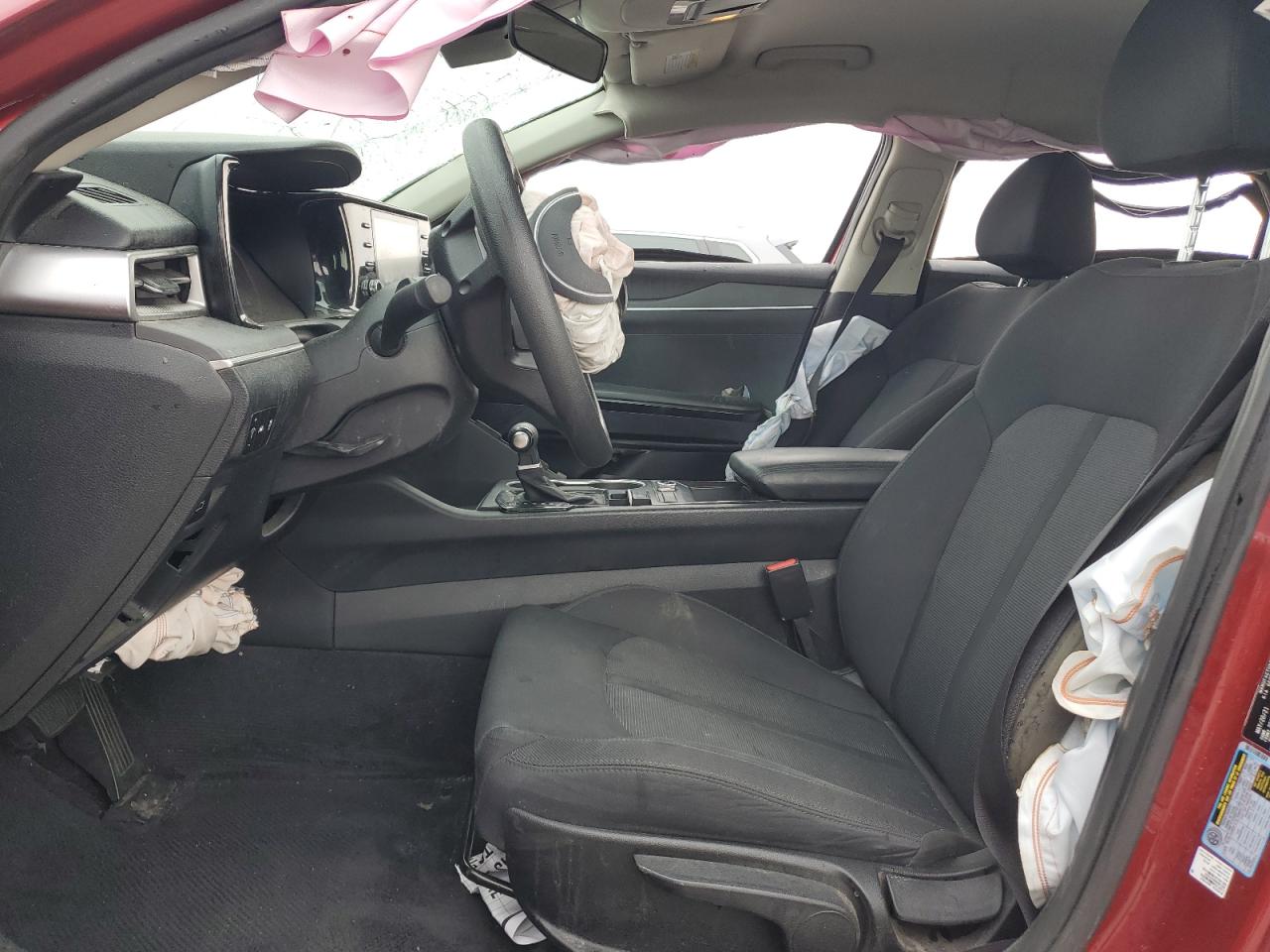 2022 Kia K5 - Image 7