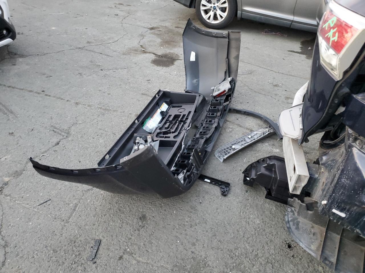 2016 Toyota Highlander - Image 12