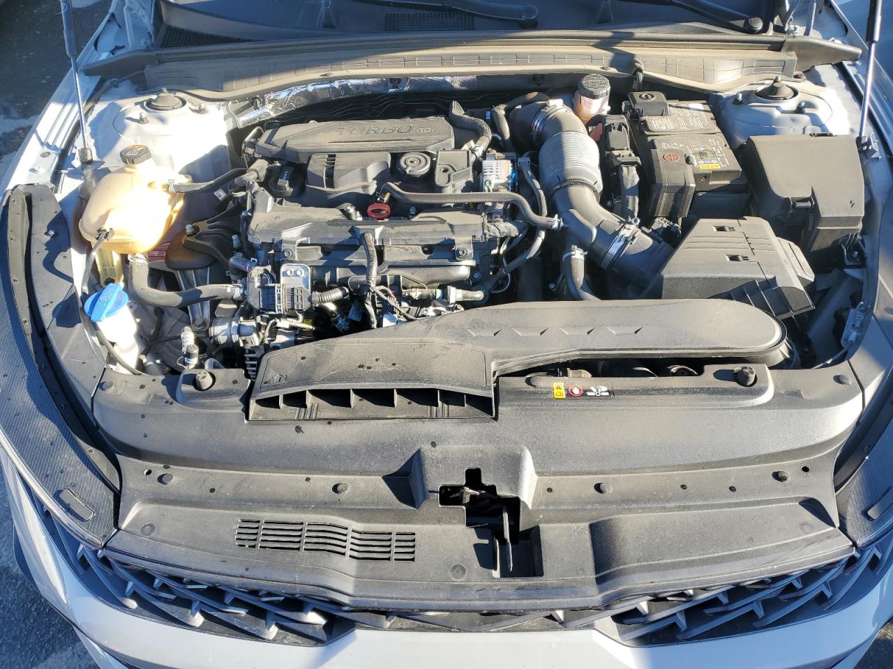 2024 Kia K5 - Image 11