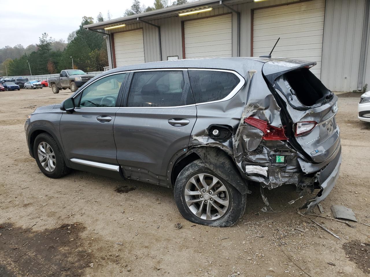 2019 Hyundai Santa Fe - Image 2