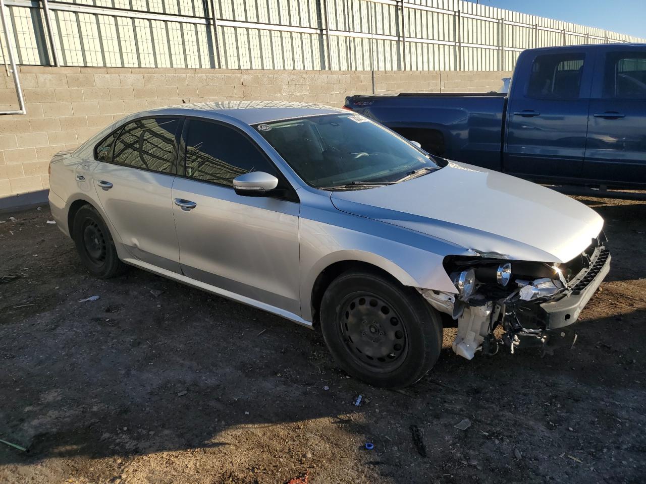 VIN 1VWAP7A35DC005553 2013 VOLKSWAGEN PASSAT no.4