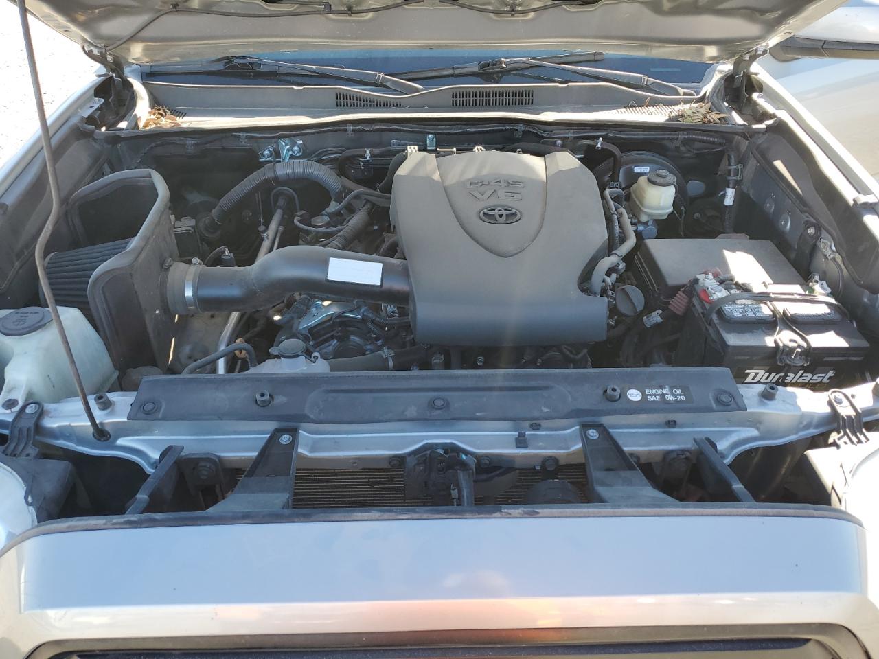 2017 Toyota Tacoma - Image 11