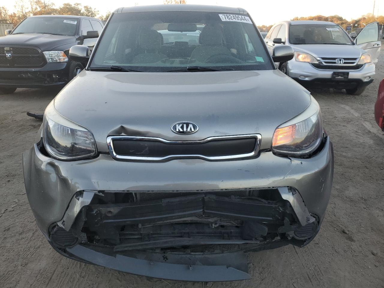 VIN KNDJN2A27F7232970 2015 KIA SOUL no.5