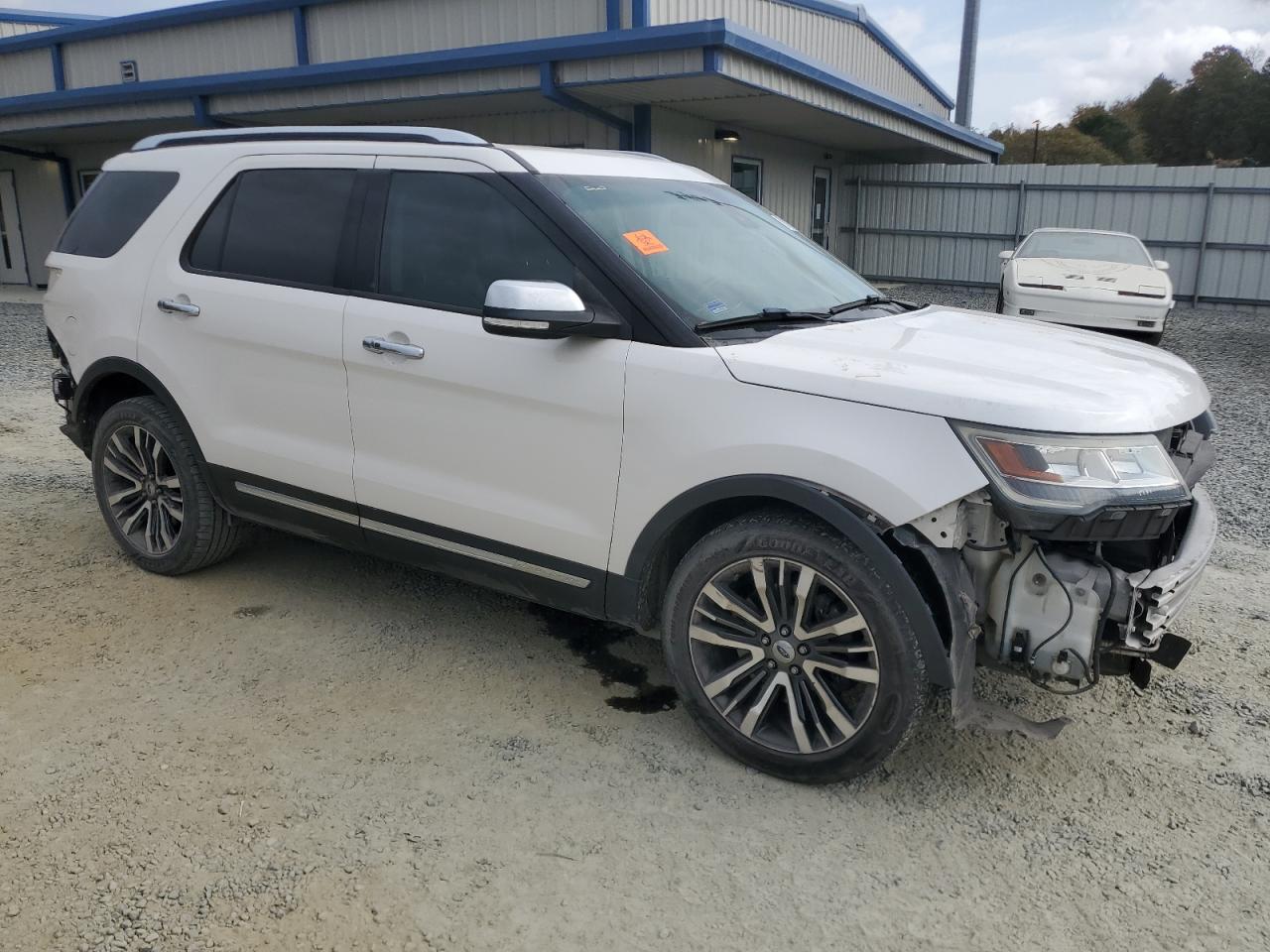 VIN 1FM5K8HT1GGB39189 2016 FORD EXPLORER no.4