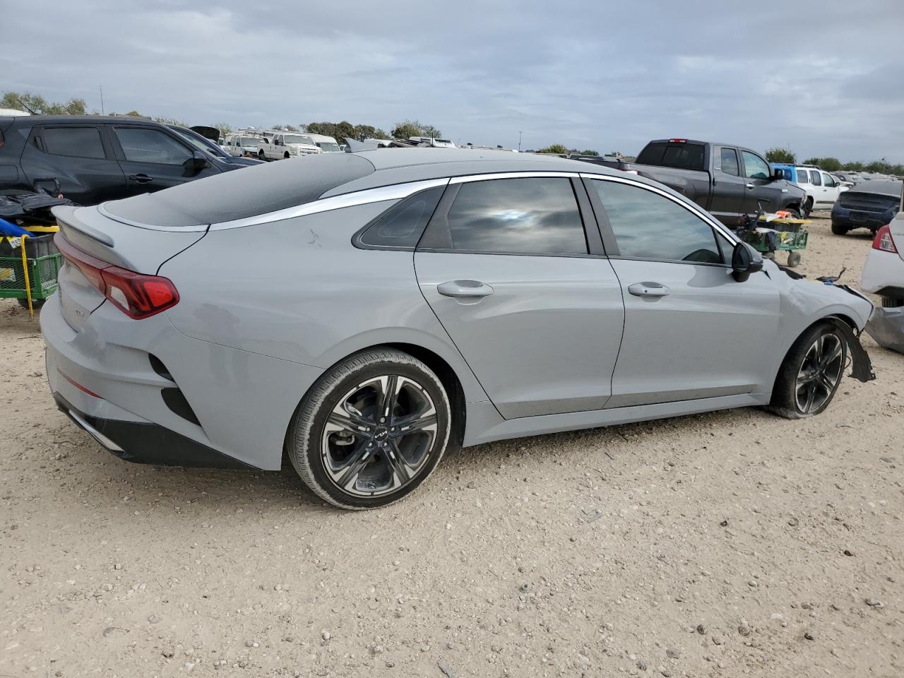 2023 Kia K5 - Image 3