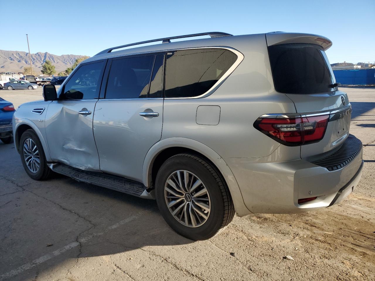 2021 Nissan Armada - Image 2