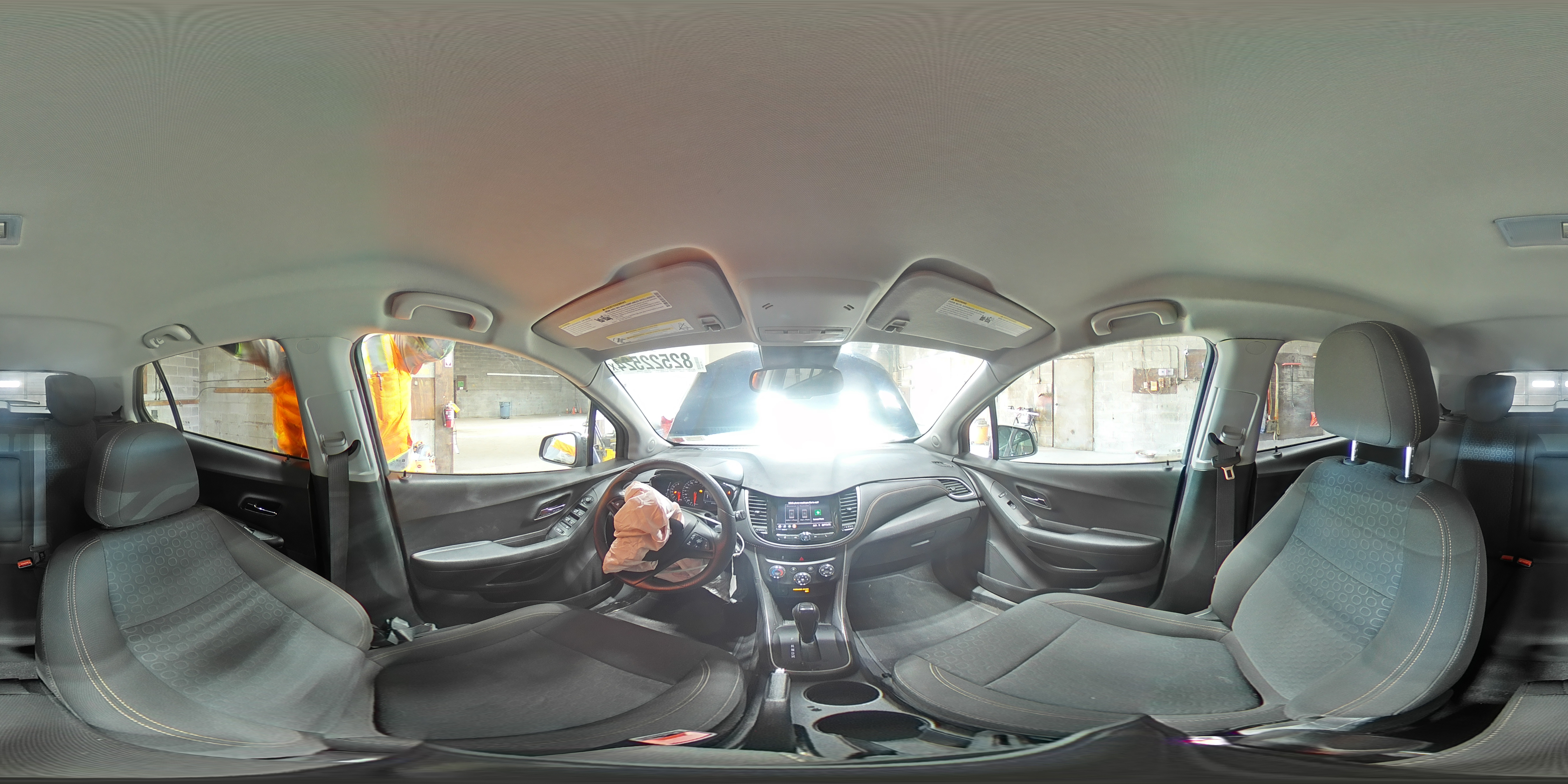 2021 Chevrolet Trax - Image 14