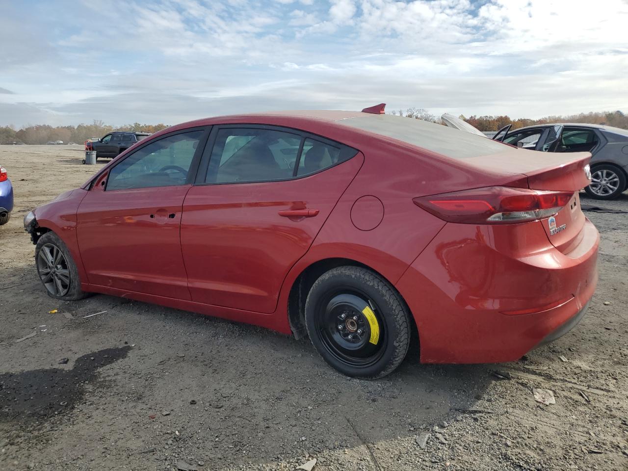 2018 Hyundai Elantra - Image 2