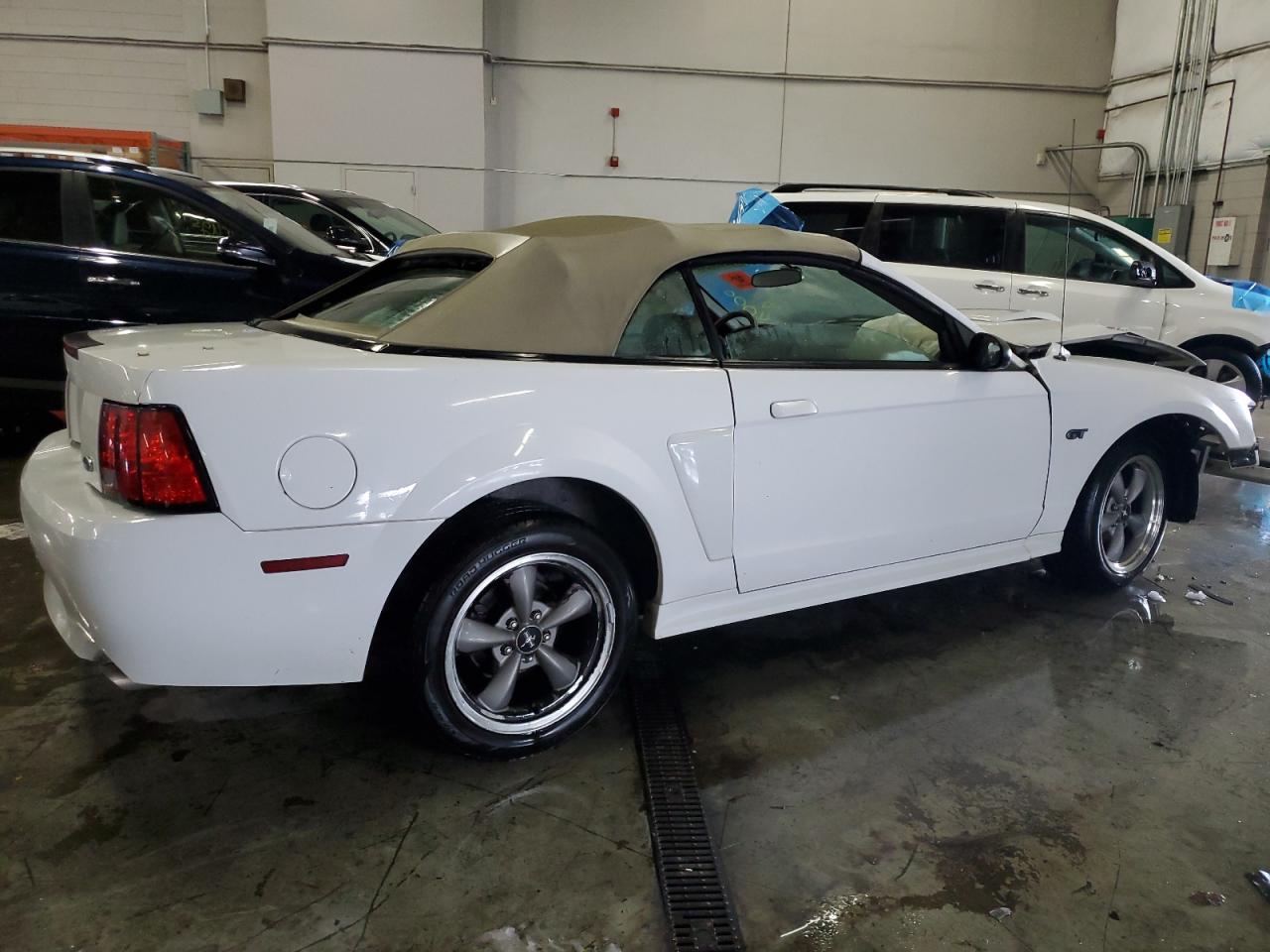 2001 Ford Mustang - Image 3