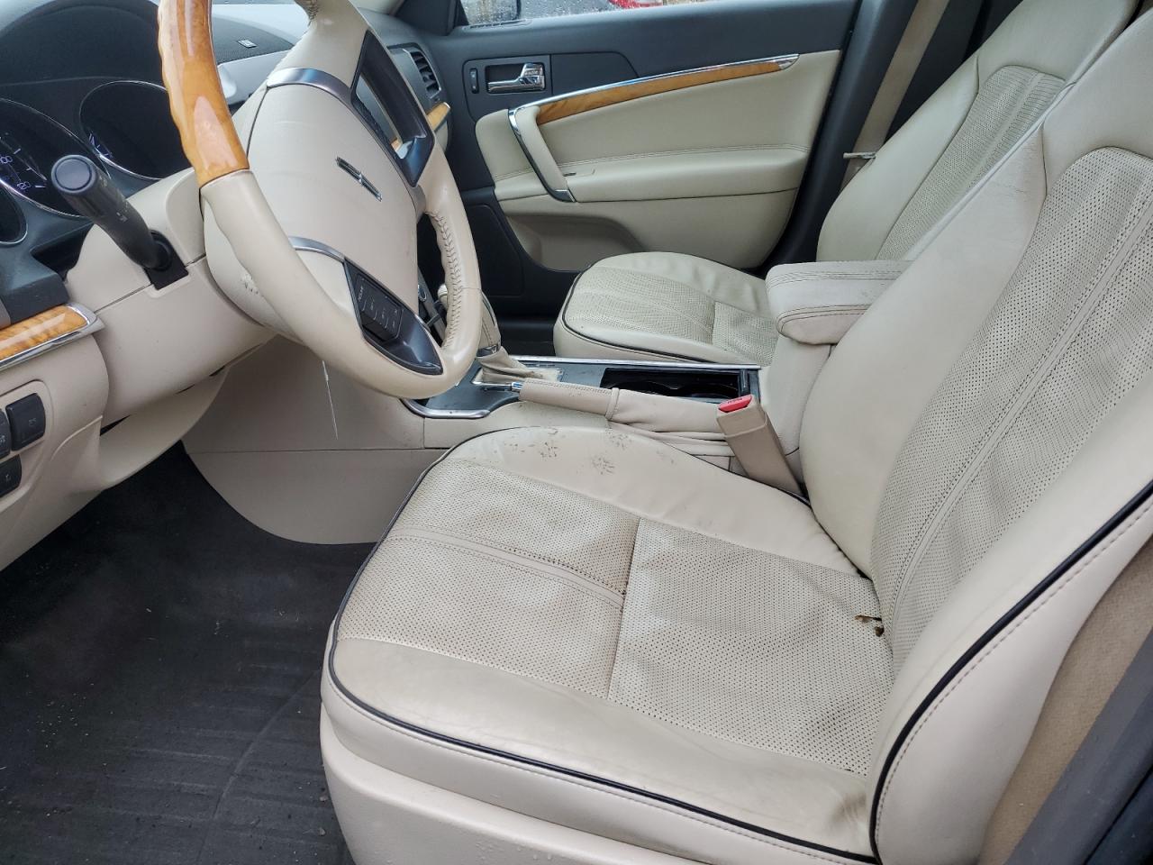 2011 Lincoln MKZ - Image 7