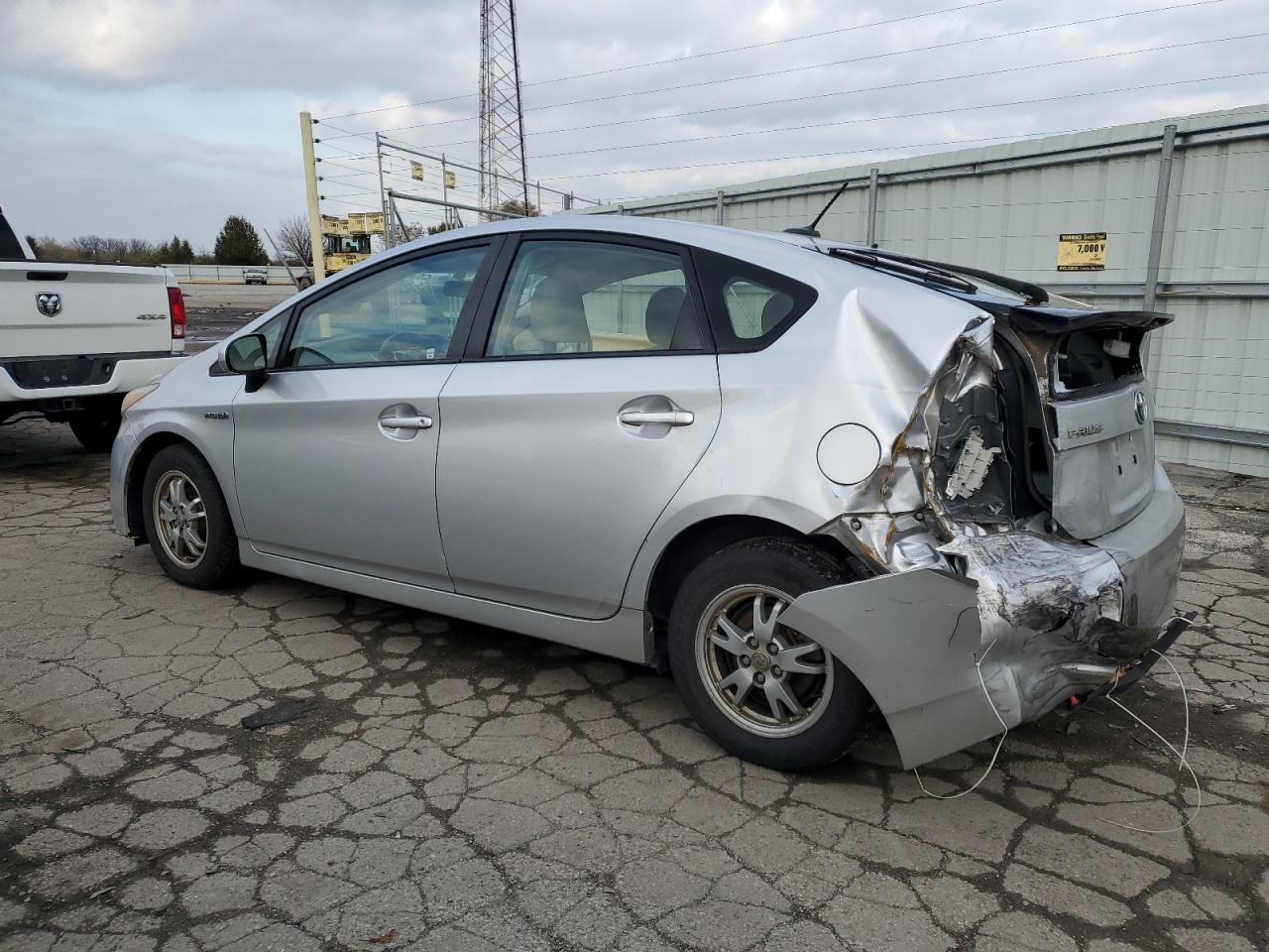 2011 Toyota Prius - Image 2