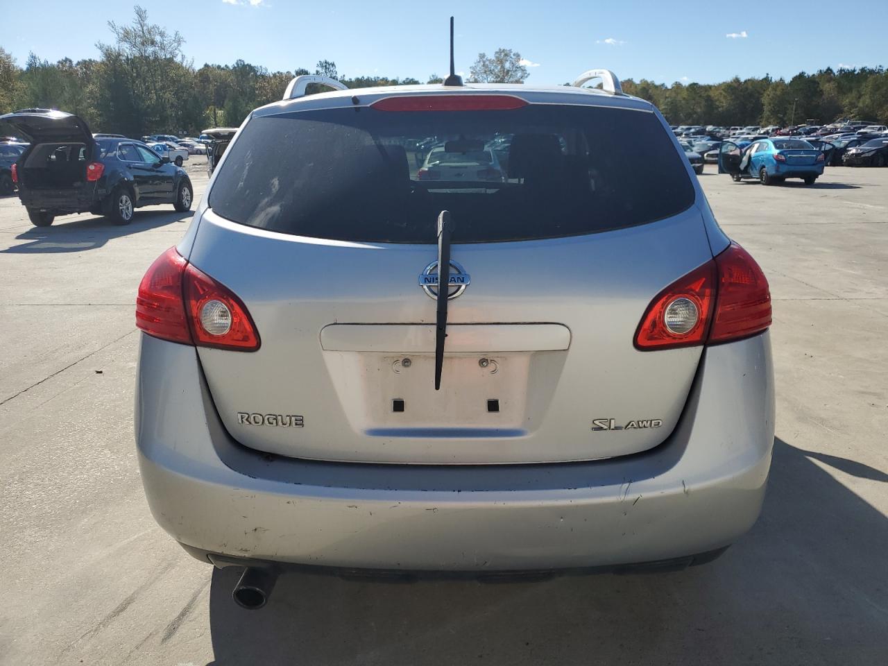 2010 Nissan Rogue - Image 6