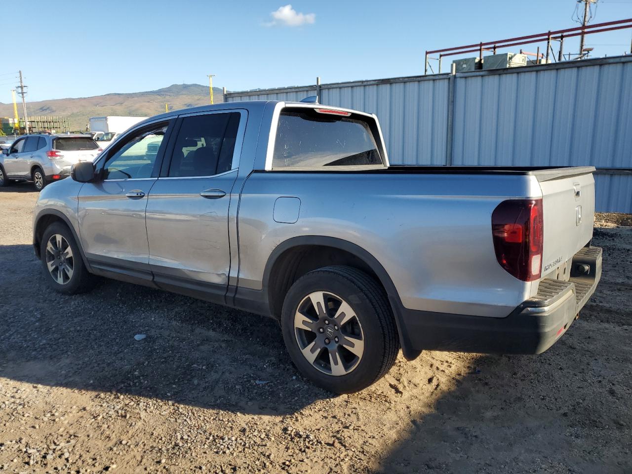 VIN 5FPYK2F63HB002379 2017 HONDA RIDGELINE no.2