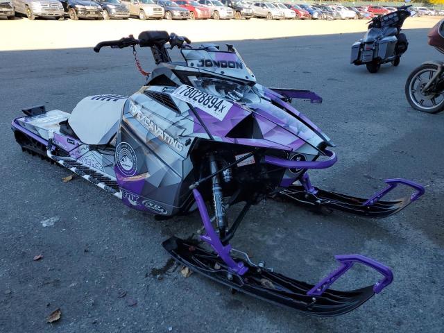 2019 Artc Snowmobile