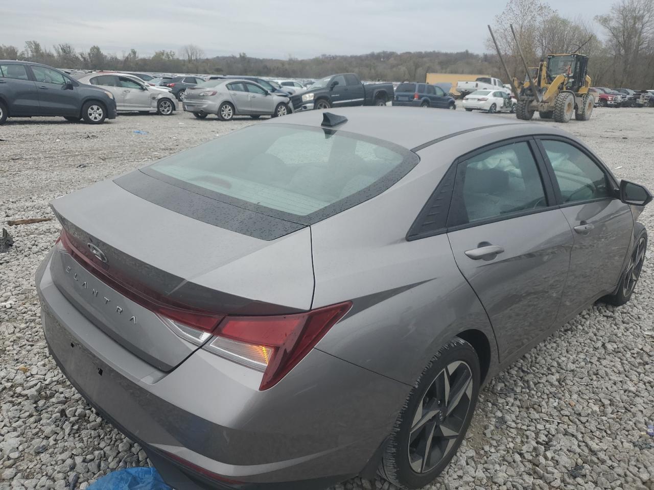 VIN KMHLS4AG3PU452503 2023 HYUNDAI ELANTRA no.3