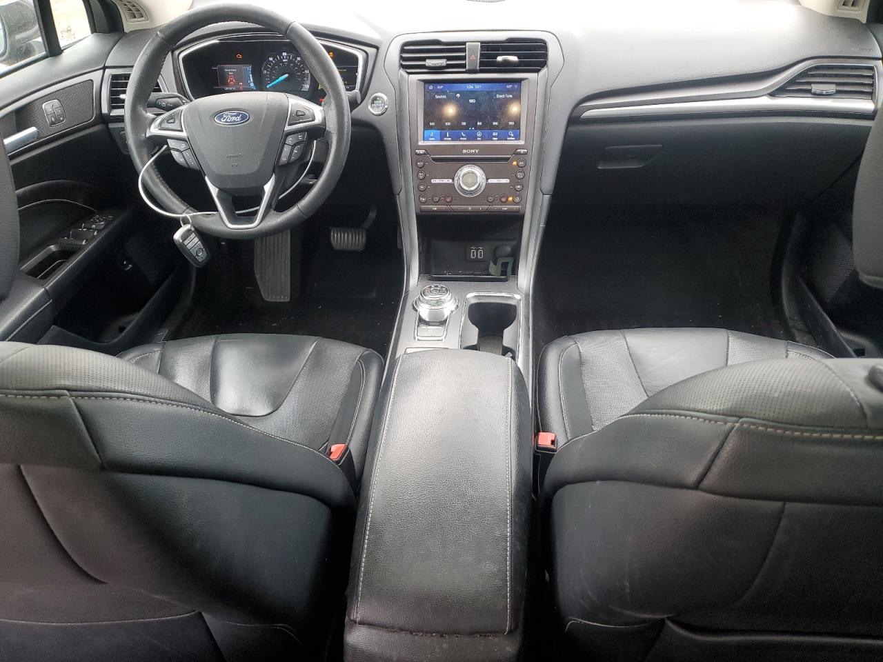 2020 Ford Fusion - Image 8