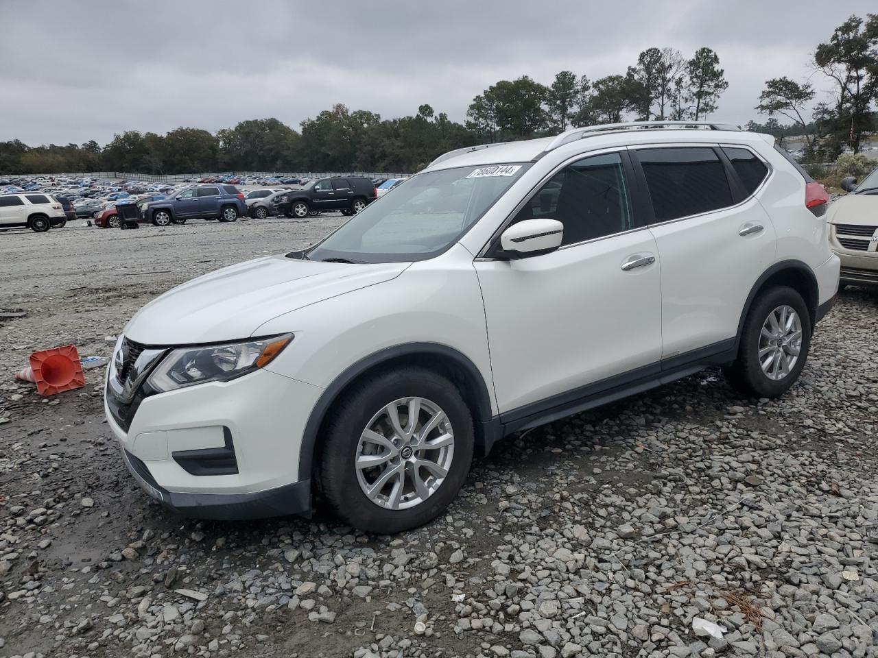 2017 NISSAN ROGUE